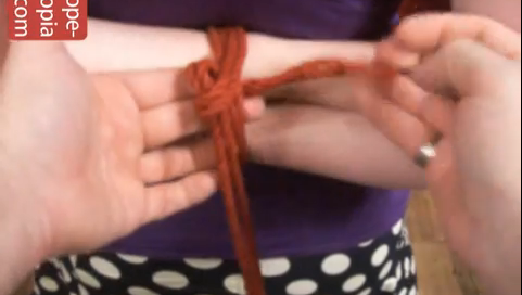 Fast Bowline tutorial suitable for the beginning of a box tie / takatekote / gote shibari